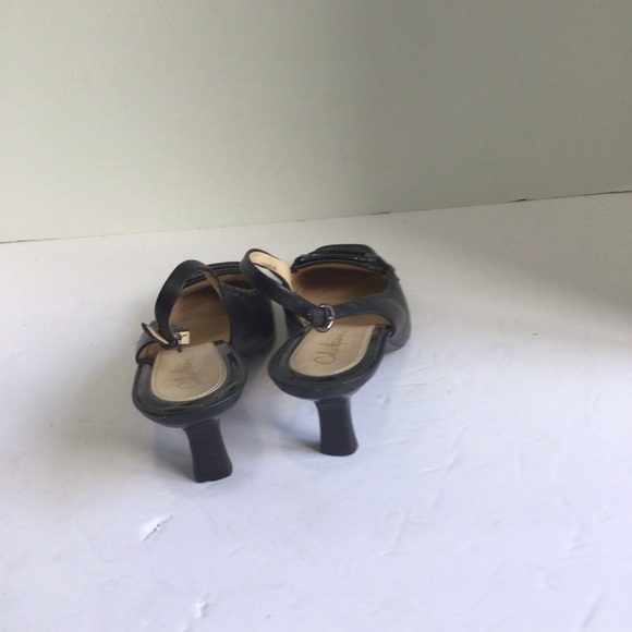 Cole Haan black leather slingbacks.  Size 9 - Picture 9 of 10